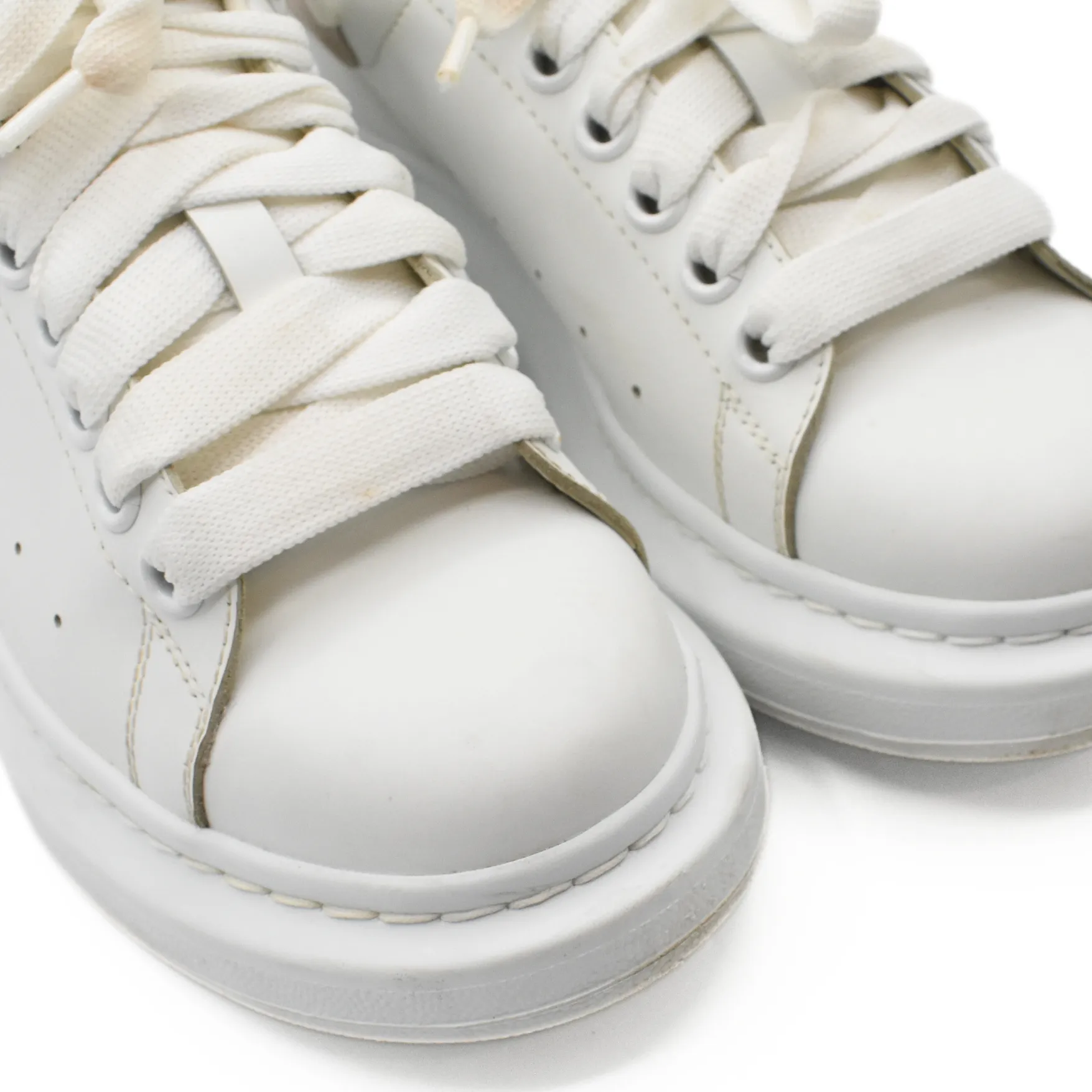 Alexander McQueen 'Larry' Sneakers - Women's 37.5