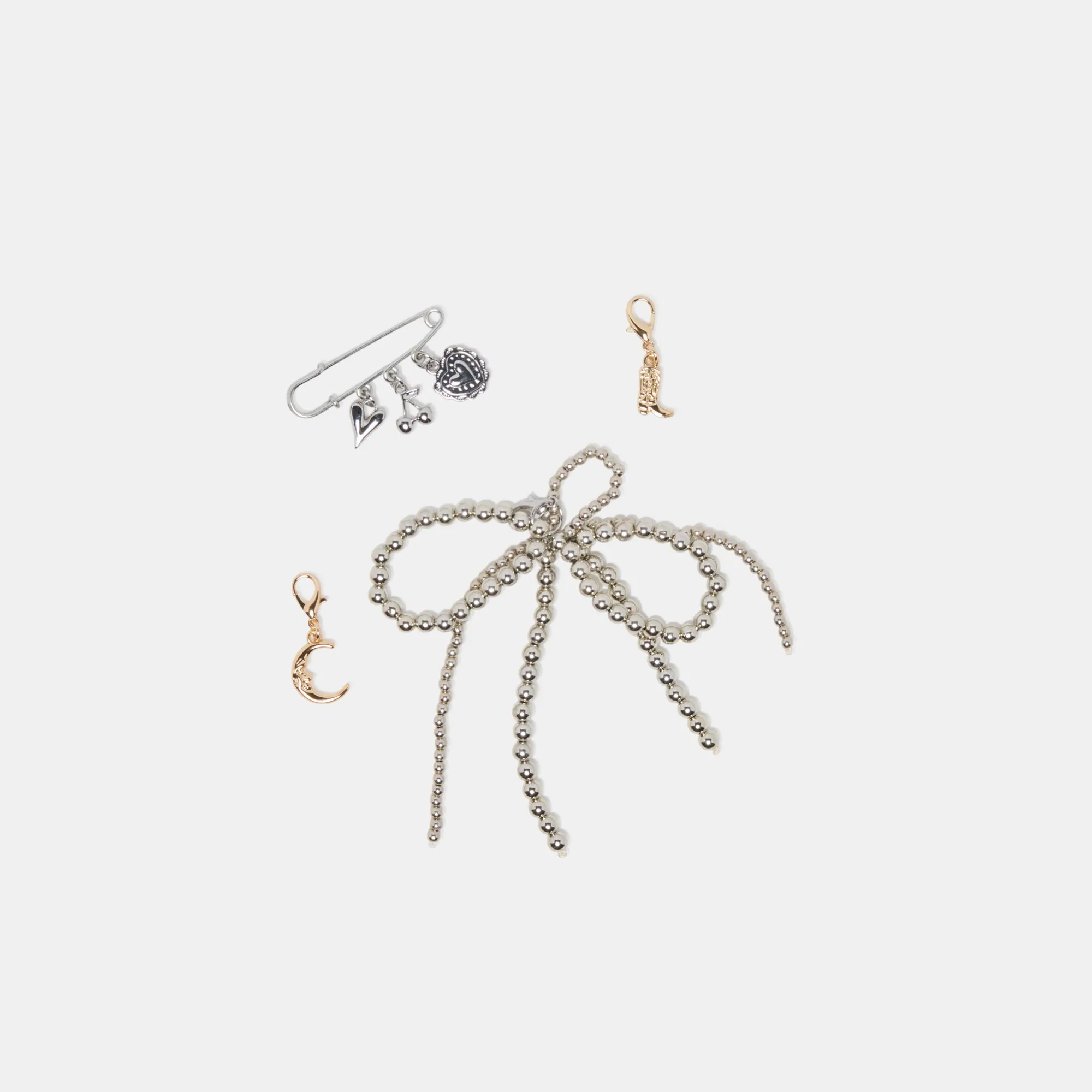 B.NTCD SNEAKERS WHITE MESH   PIN CHARM BUNDLE