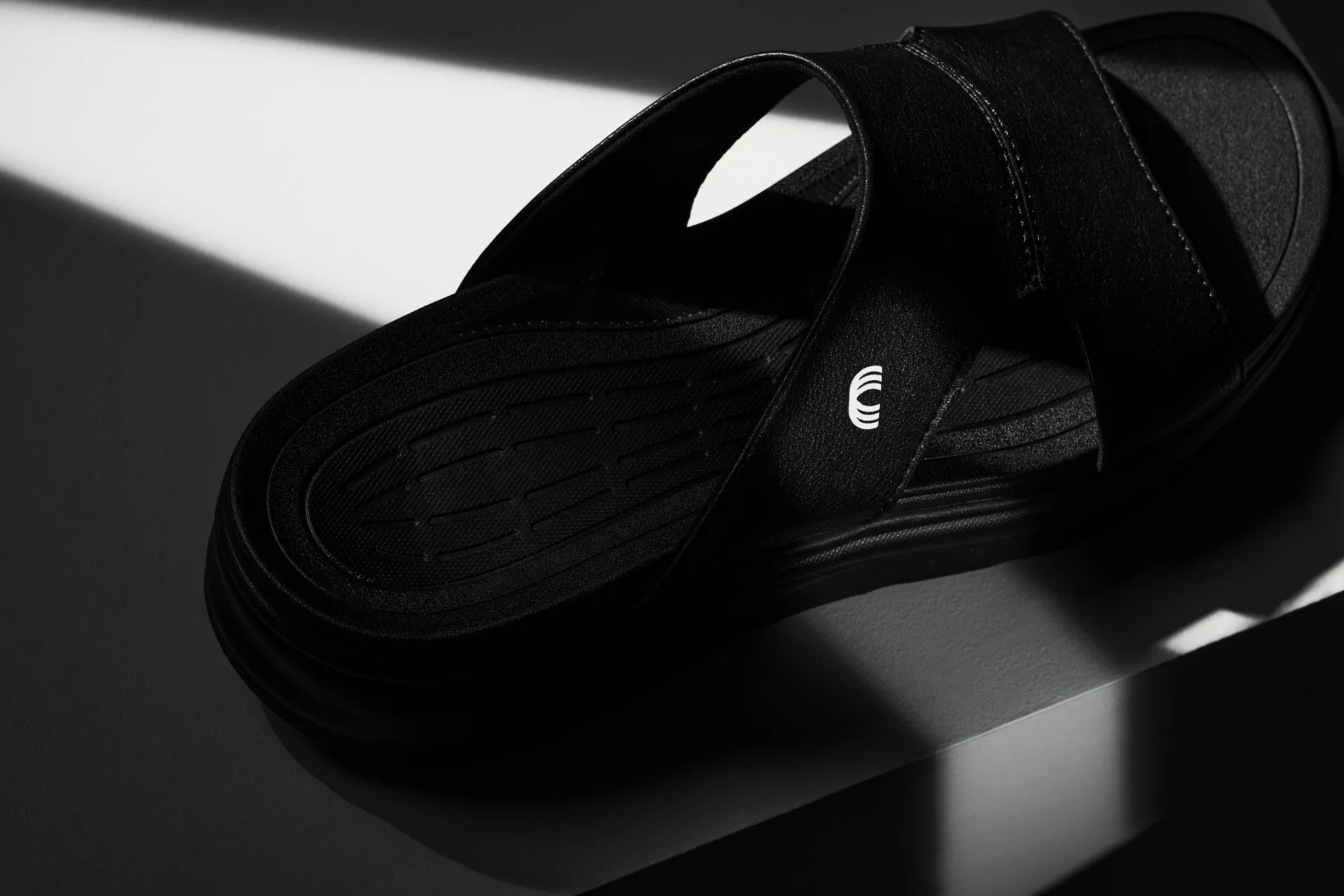 CALTO - X1655 - 2 Inches Taller (Black/Grainy Black)