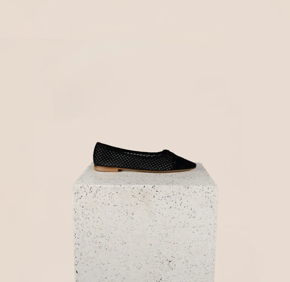 Como - Perforated Black Suede