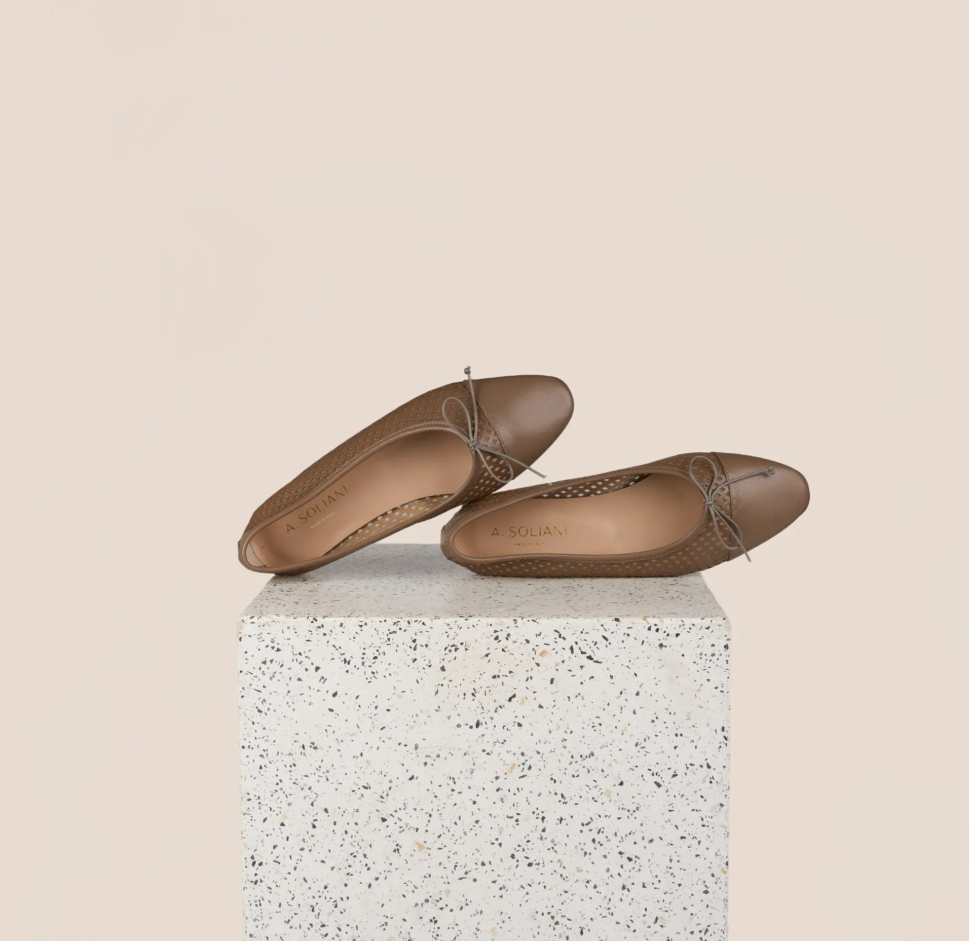 Como - Perforated Taupe