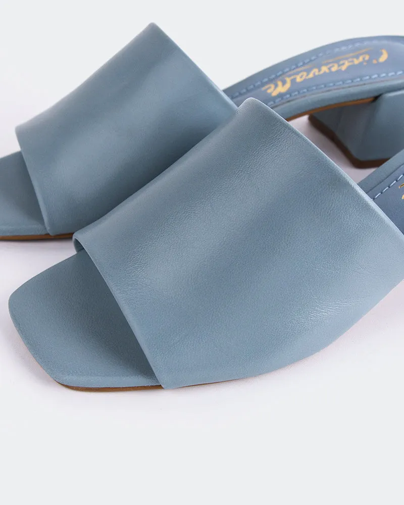 Fortunata Blue Leather