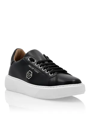 Leather Lo-Top Sneakers Hexagon