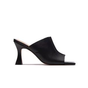 Maica Black Leather