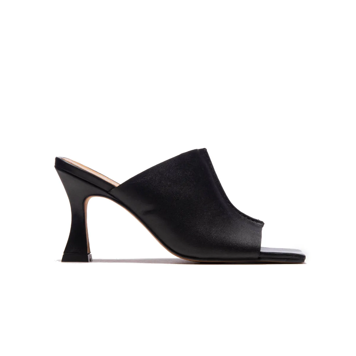 Maica Black Leather