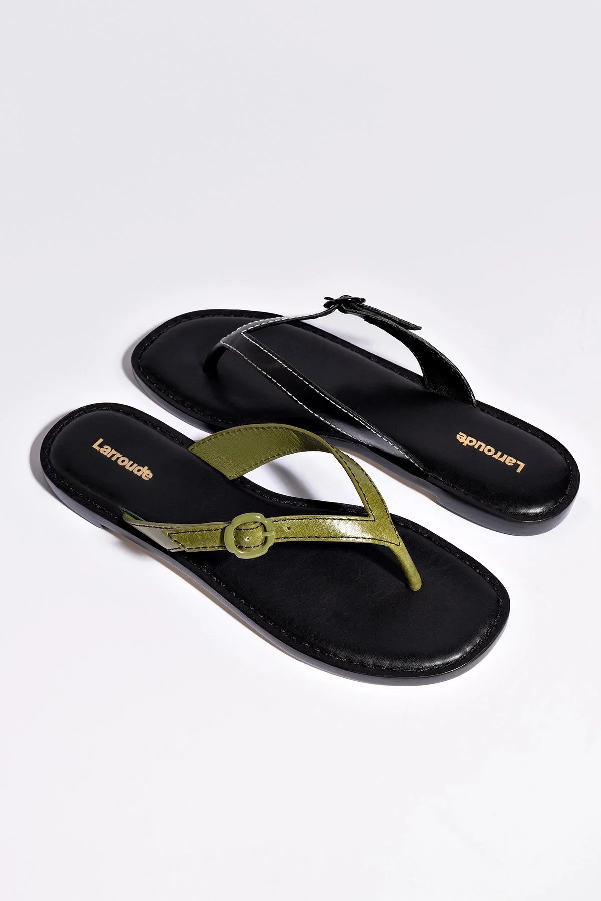 Mary Kate Flat Sandal In Seaweed Leather