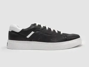 Men's Classic Leather Sneakers In Black