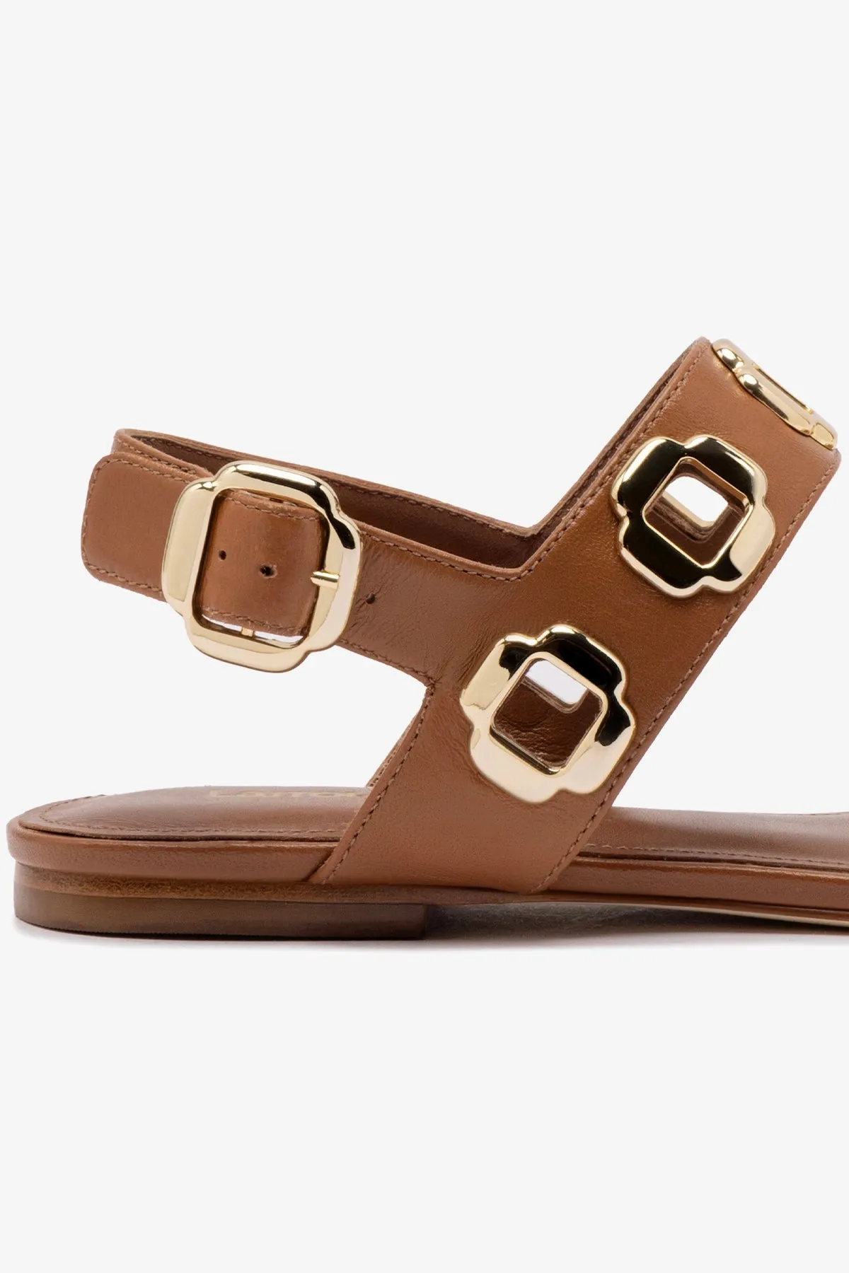 Milan Flat Sandal In Caramel Leather