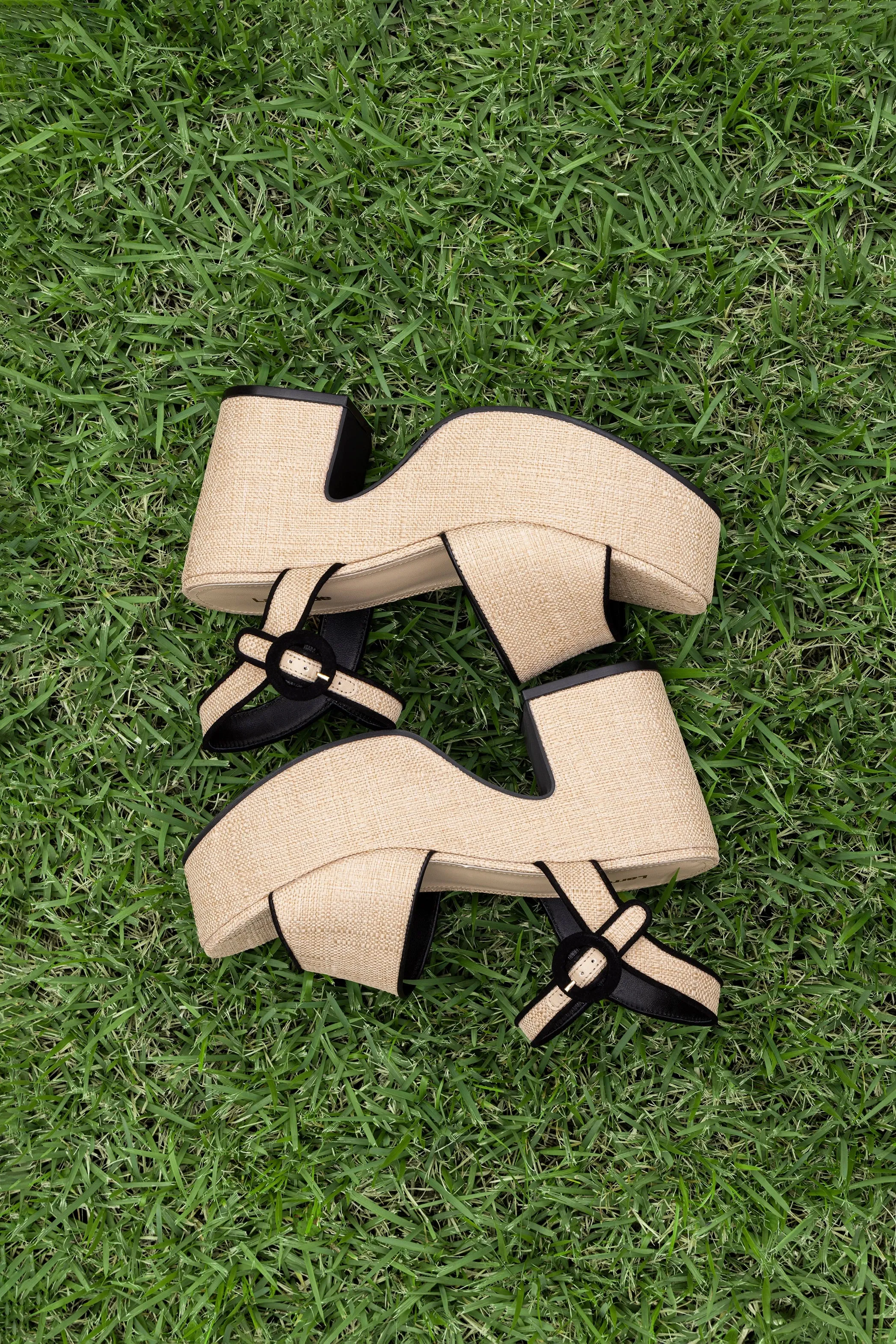 Miso Sandal In Beige Raffia and Black Trimming