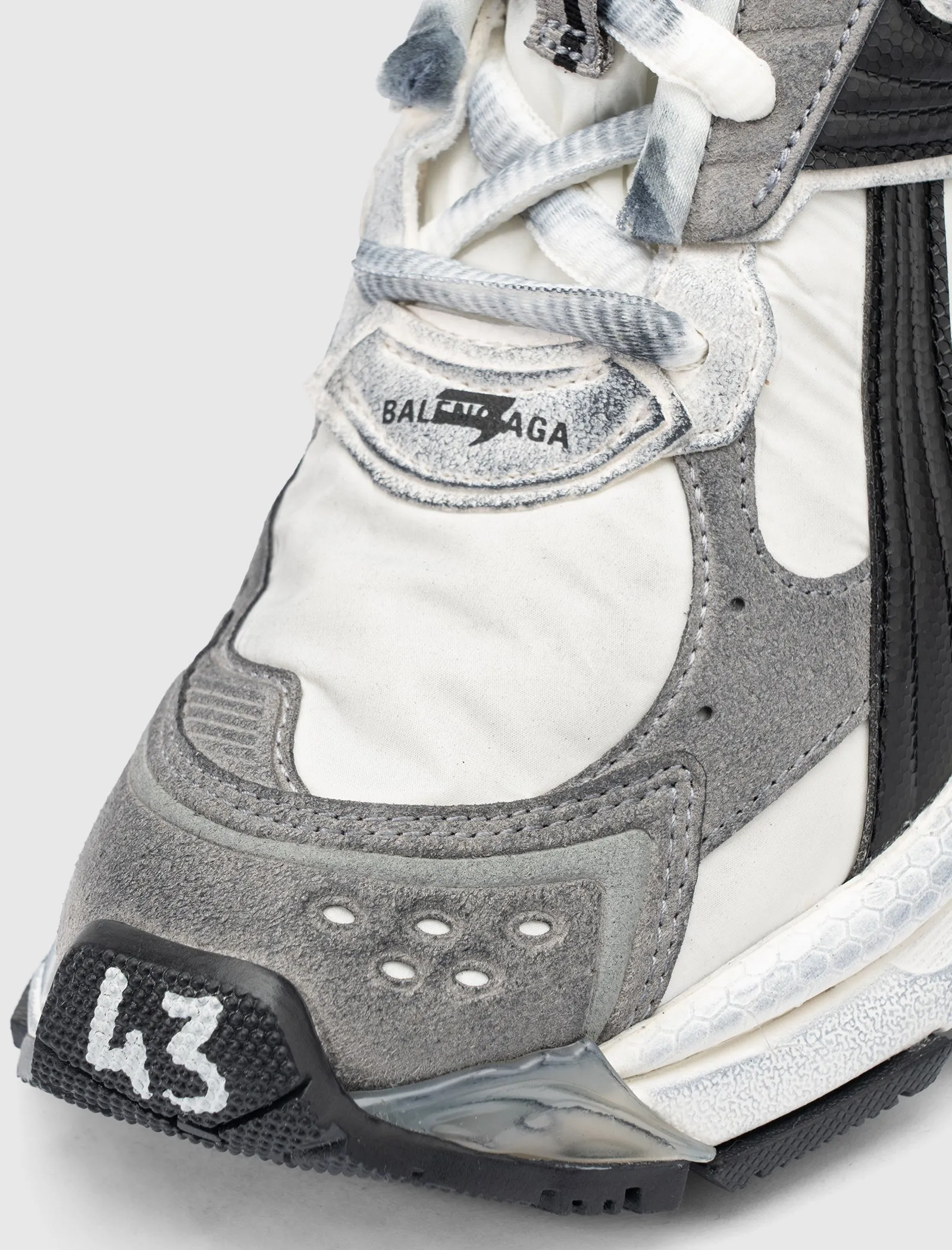 RUNNER SNEAKER