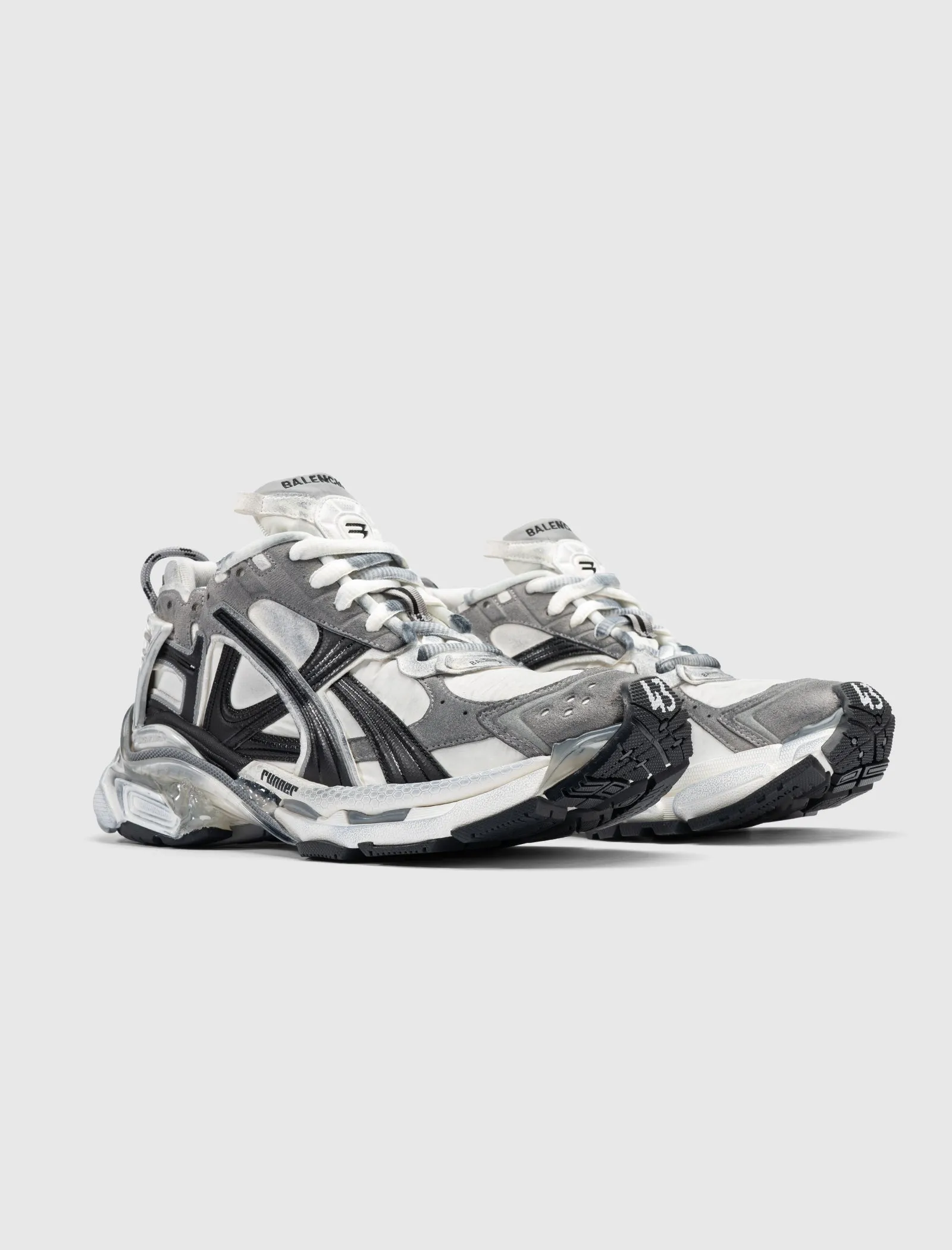 RUNNER SNEAKER