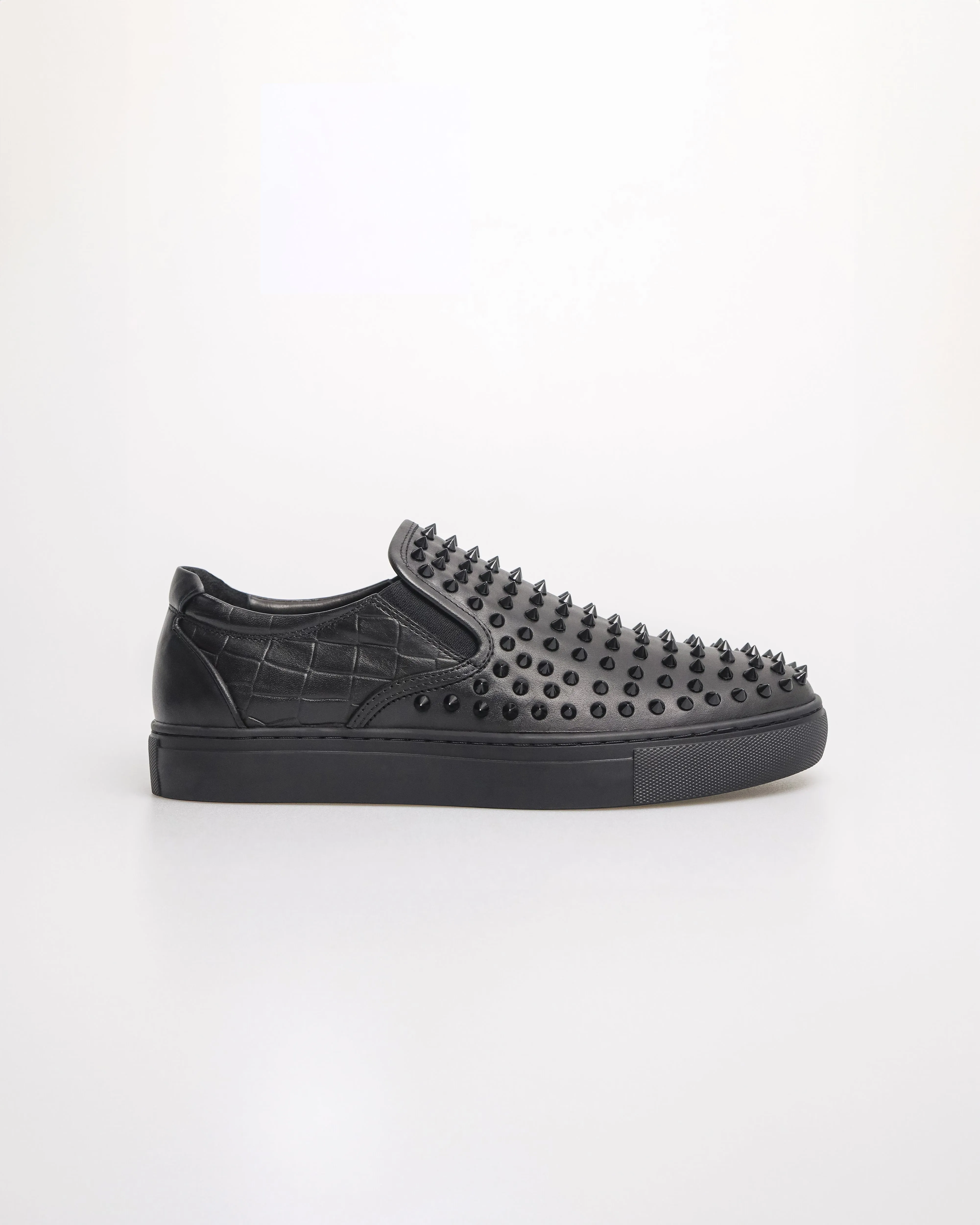 Tomaz C556 Men's Studded Sneakers