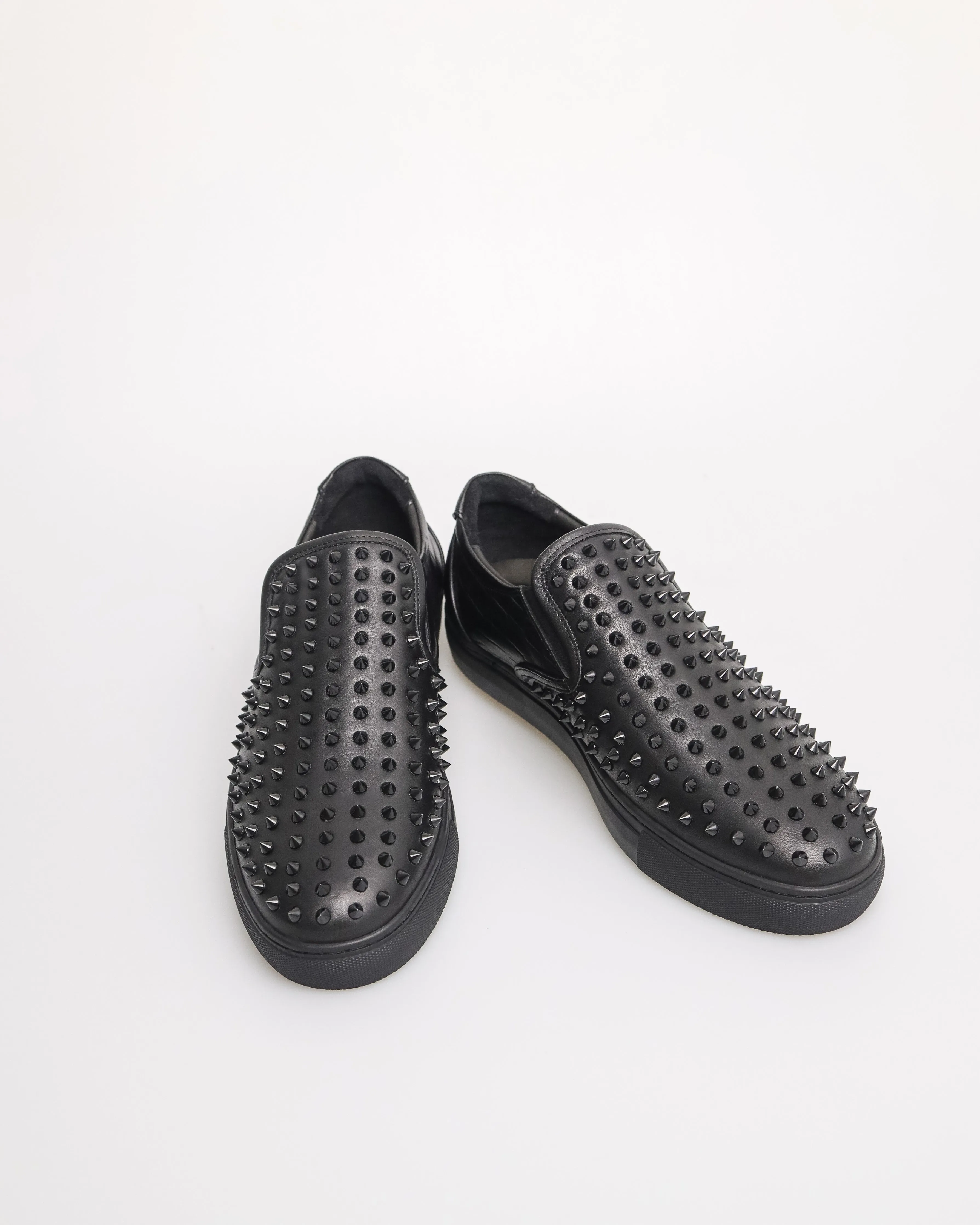 Tomaz C556 Men's Studded Sneakers