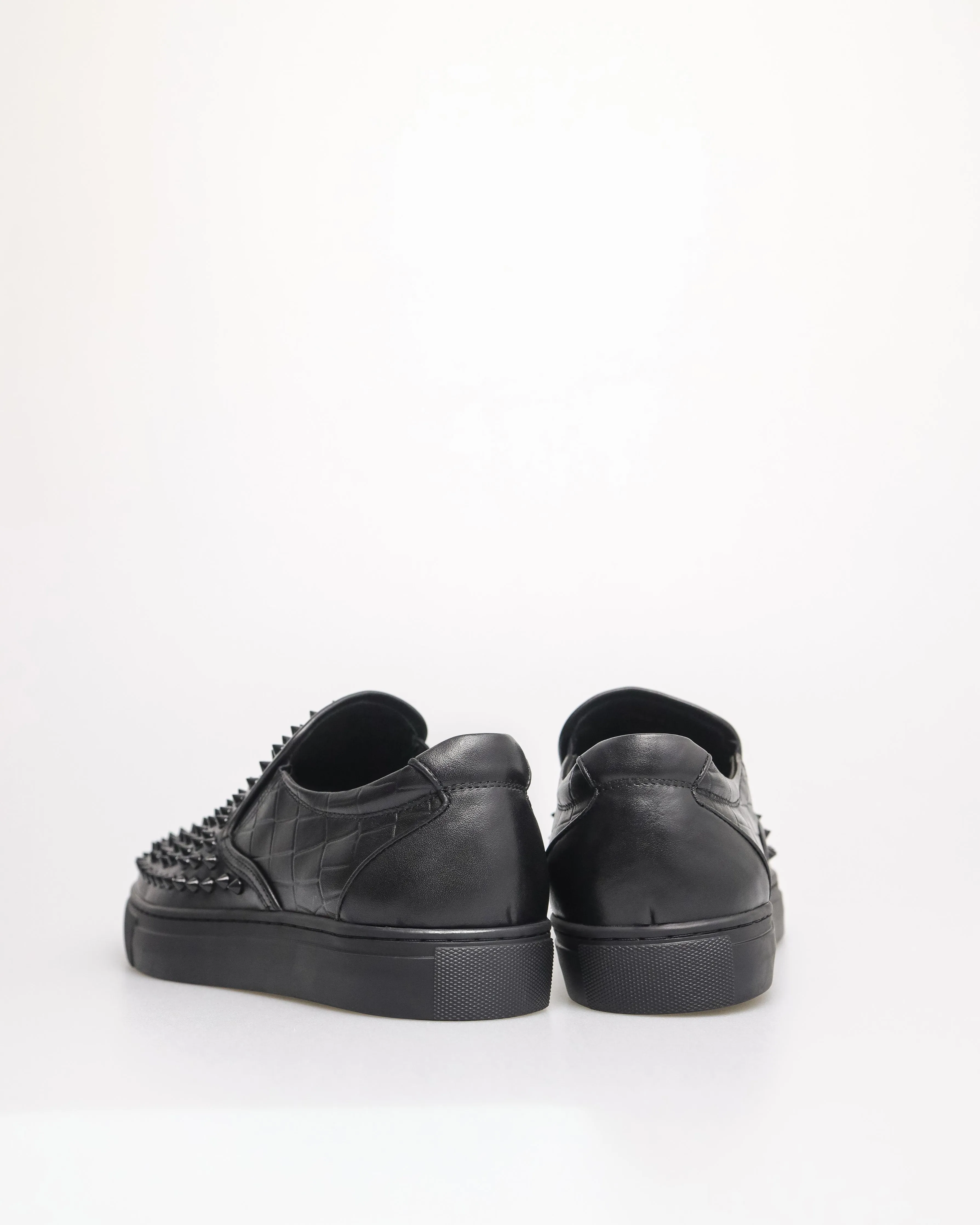 Tomaz C556 Men's Studded Sneakers
