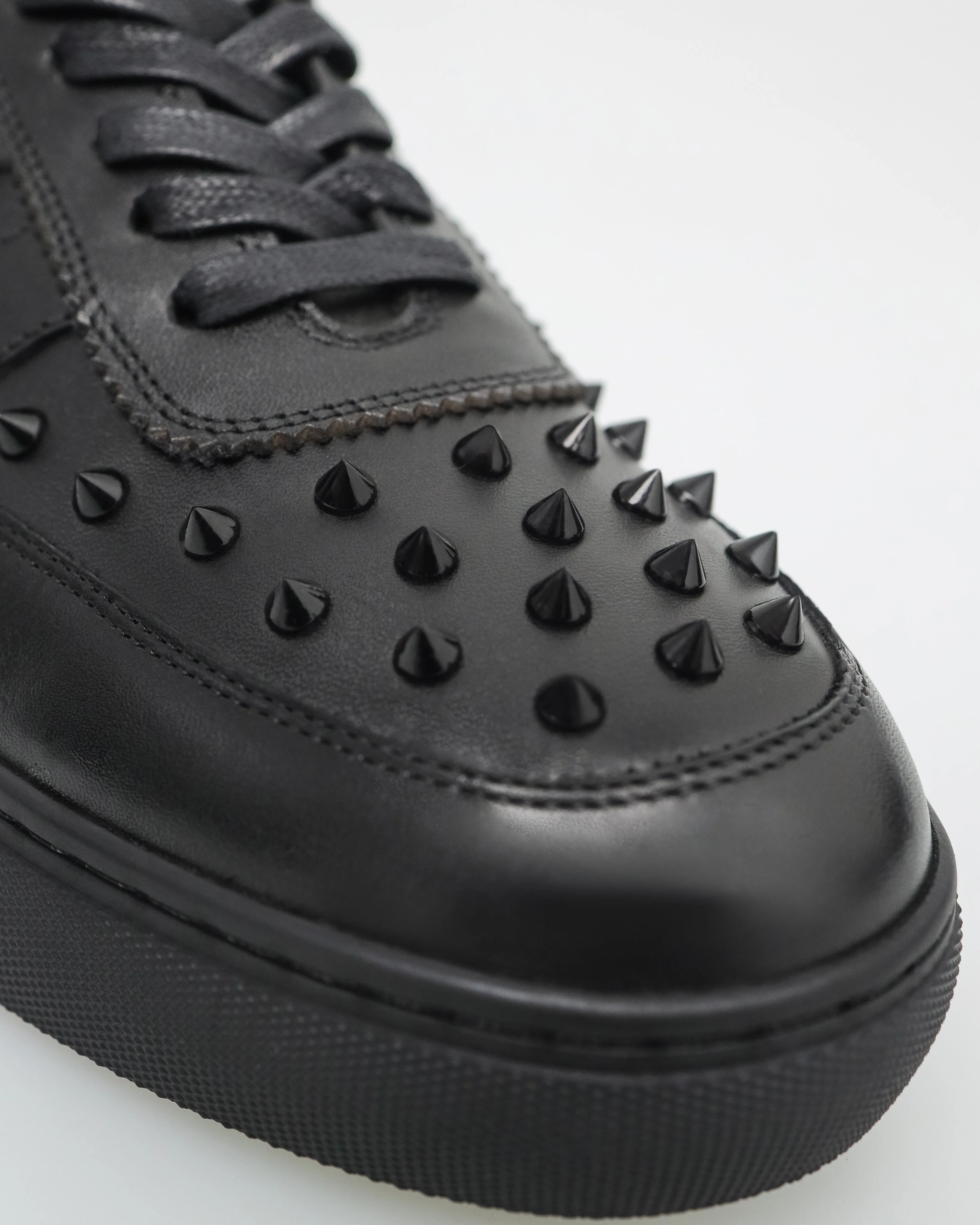 Tomaz C557 Men's Charcoal Studs Sneakers