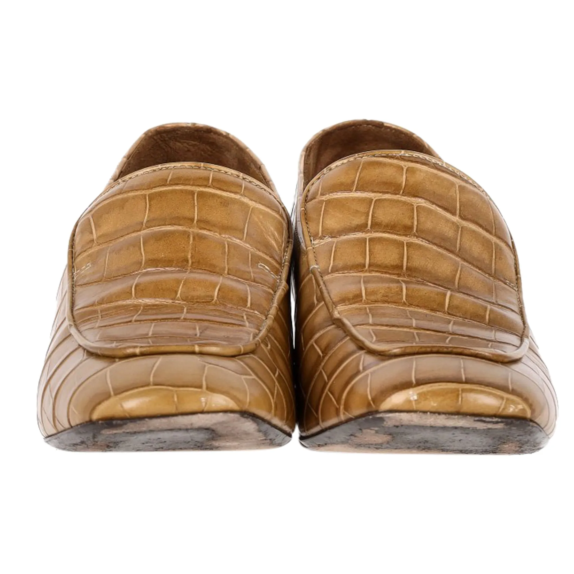 Tot��me Crocodile-Embossed Loafer Pumps in Brown Cowhide Leather