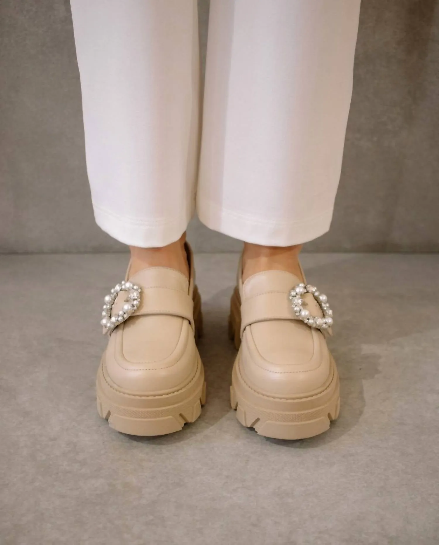 Trailblazer Crystal Loafers In Ivory/beige Leather