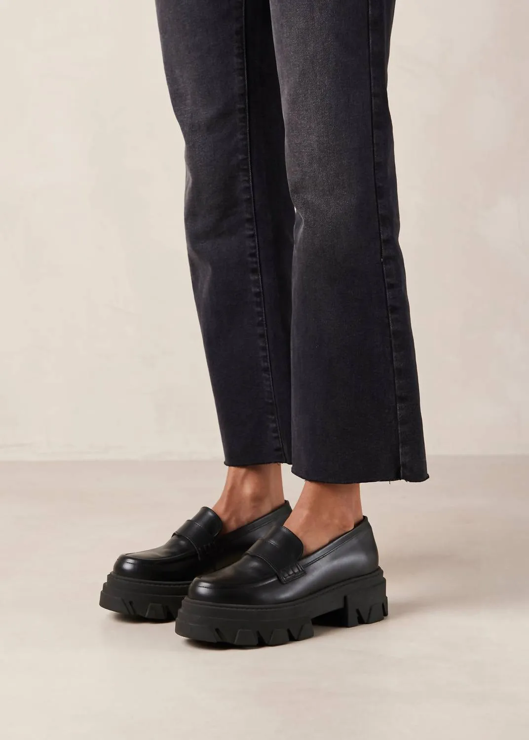 Trailblazer Loafer In Black
