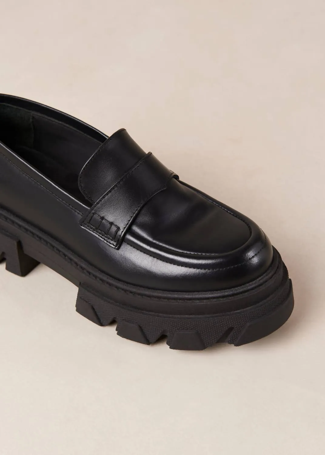 Trailblazer Loafer In Black