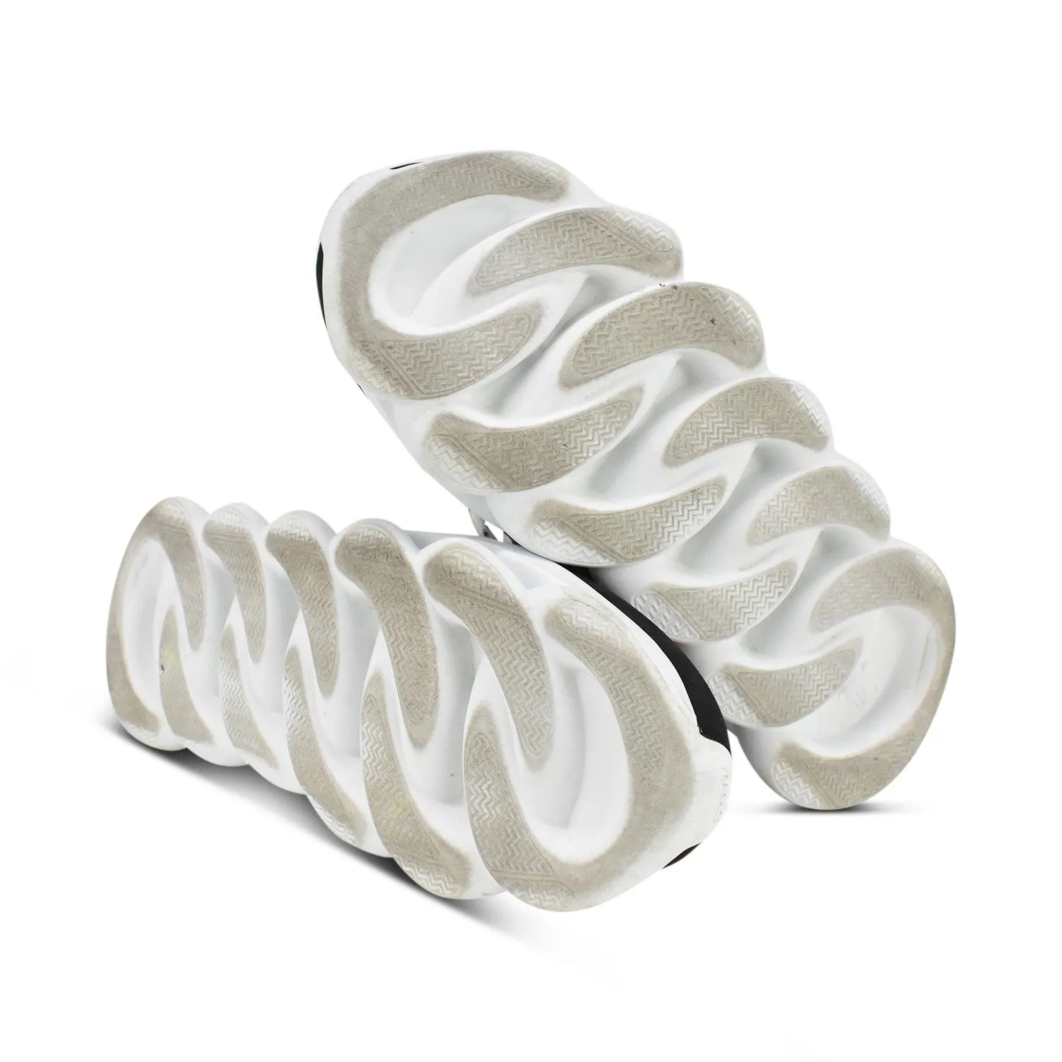 Versace 'Chain Reaction' Sneaker - Women's 38