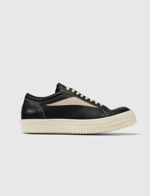 VINTAGE SNEAKERS