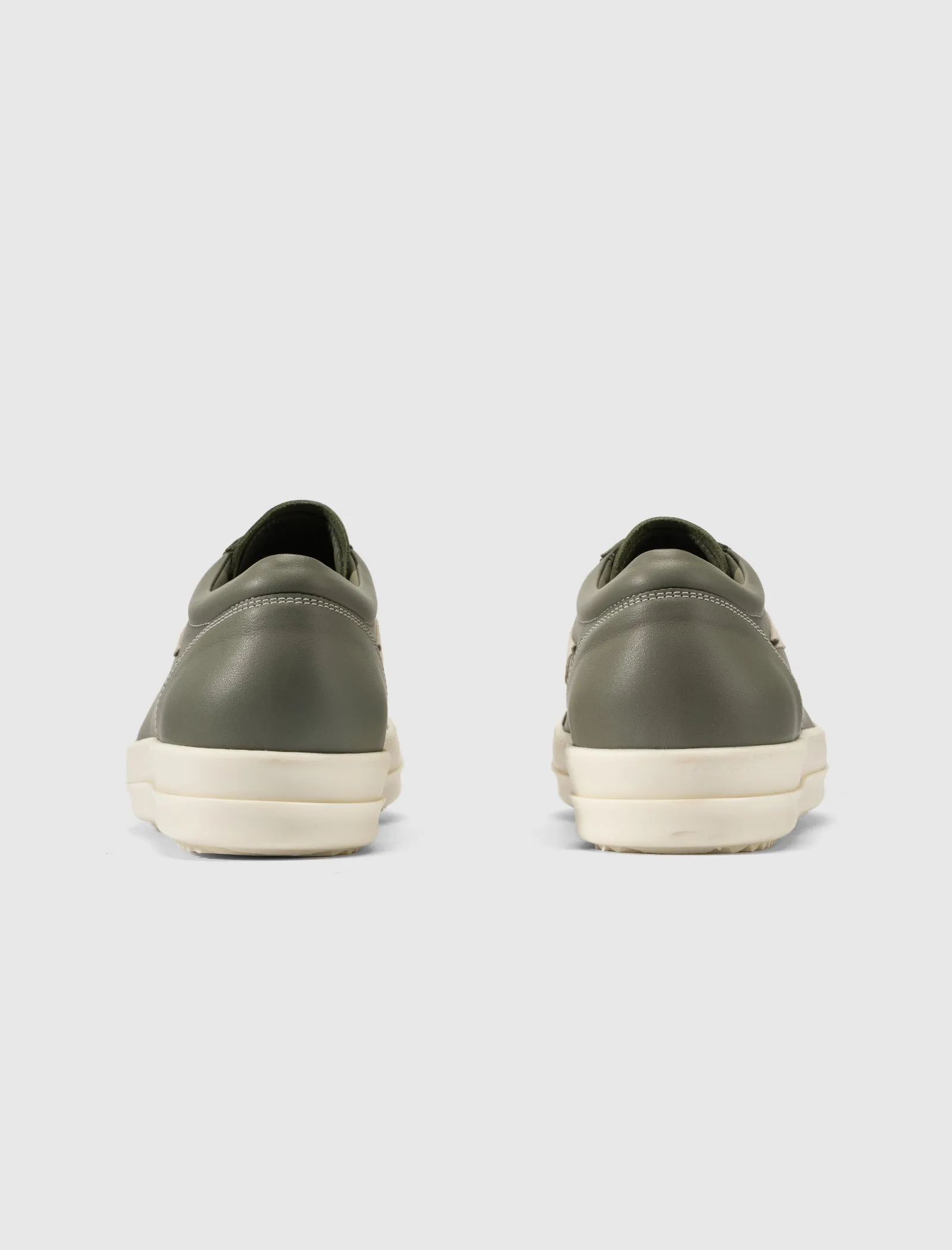 VINTAGE SNEAKERS