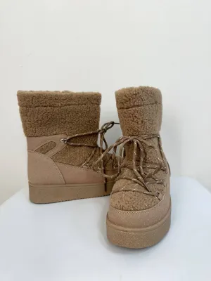 Women's Borg Fleece Furry Lace Up Snow Boots In Beige