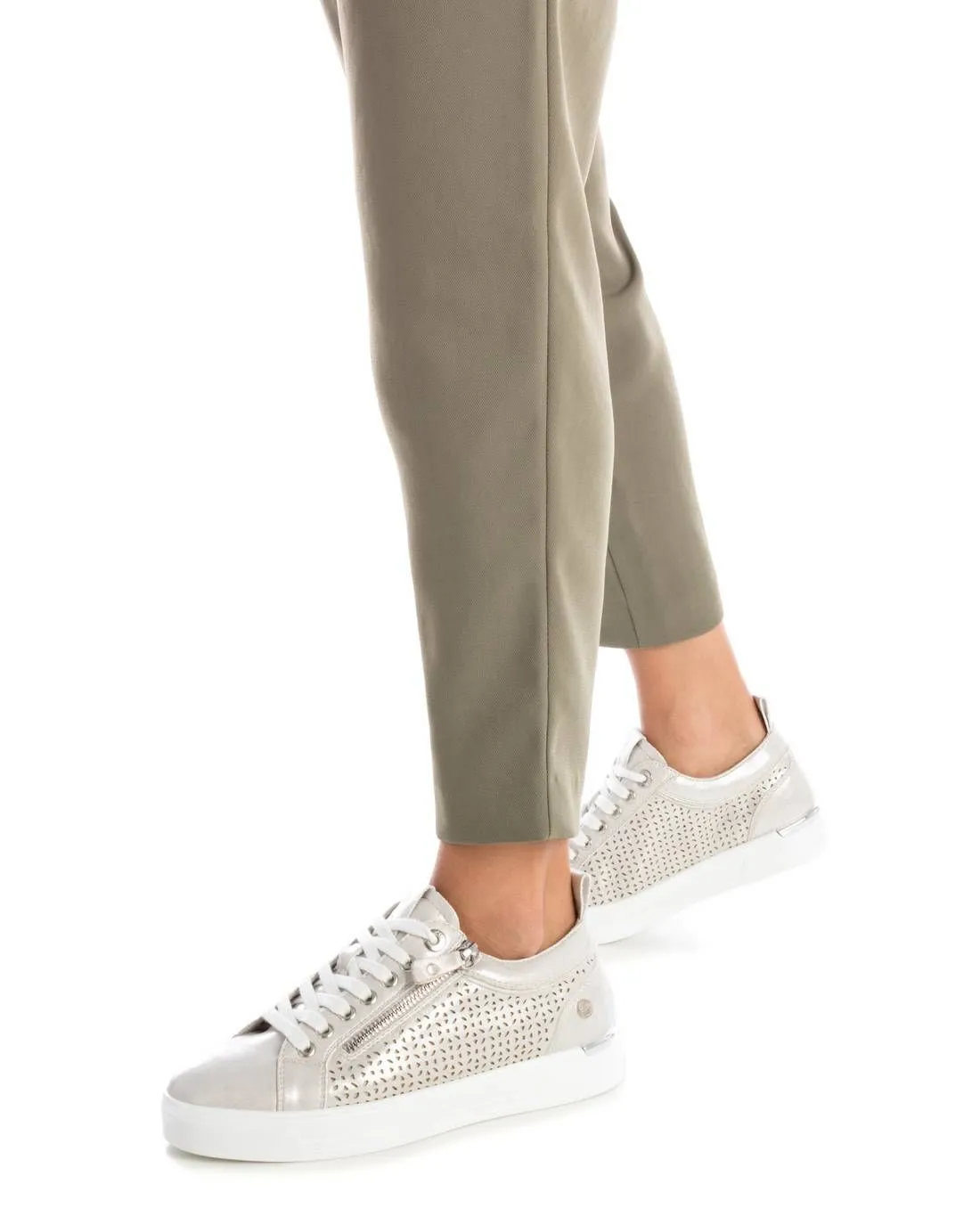 Women's sneakers