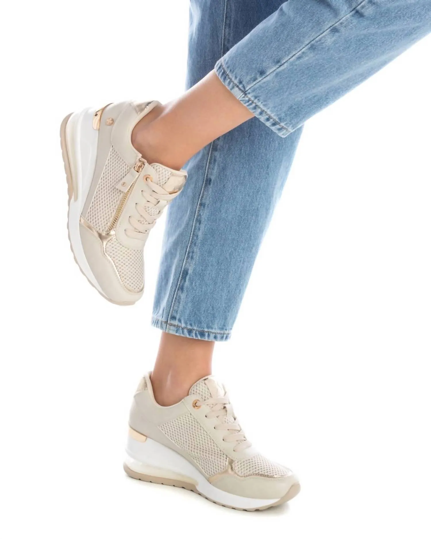 Women's Trainer Sneakers In Beige