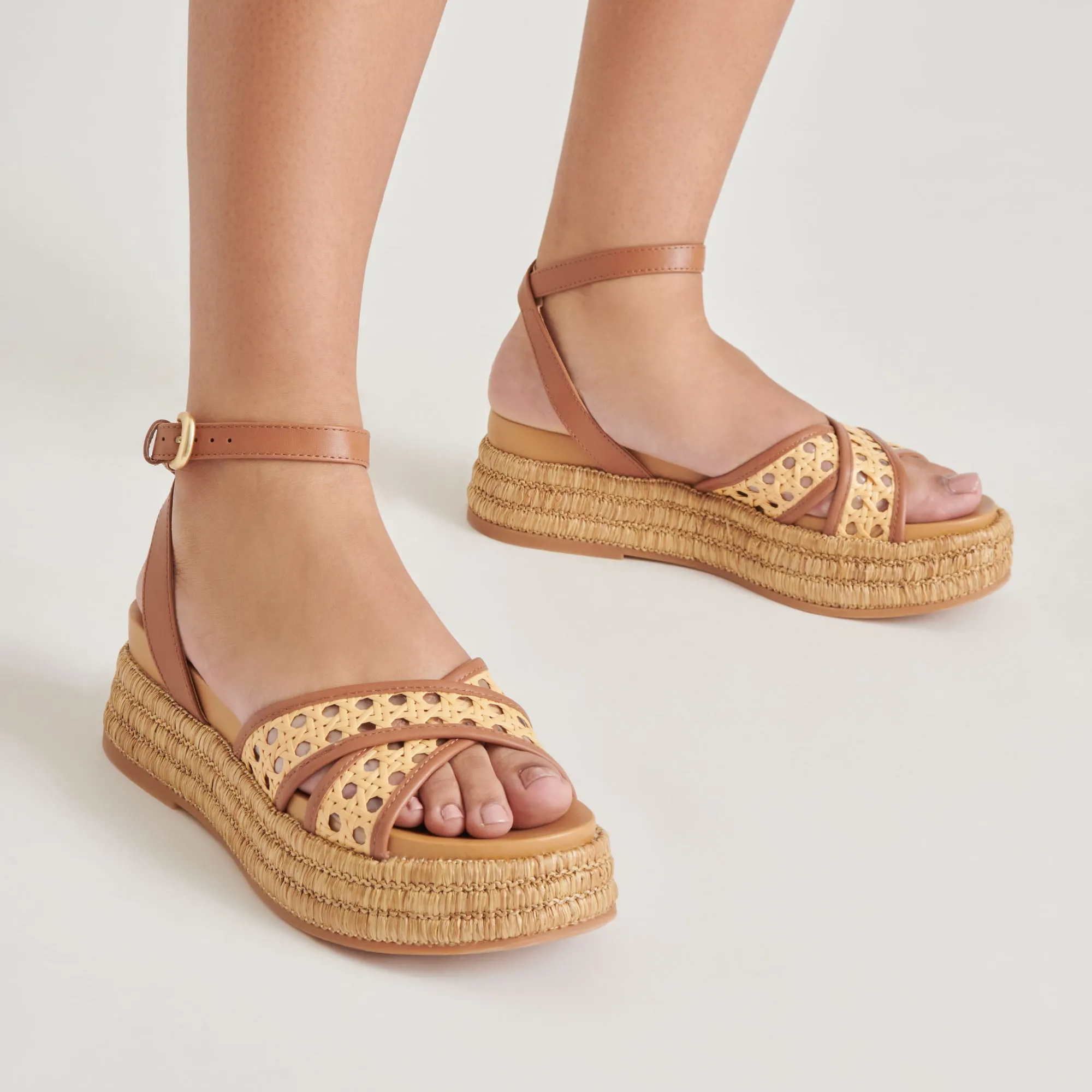 WRILEY SANDALS SADDLE WOVEN RAFFIA
