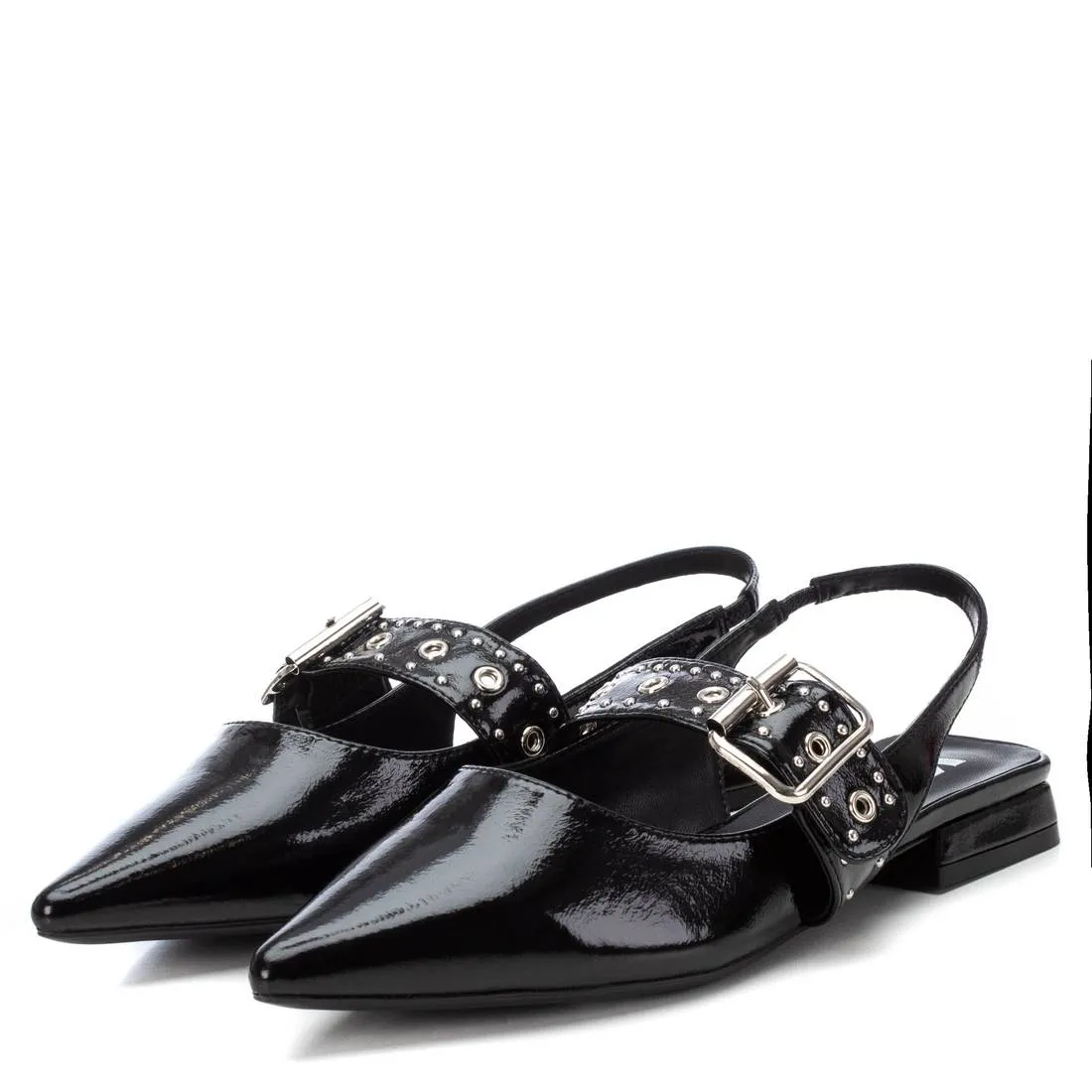 Xti Women's Wide Bucke Flats