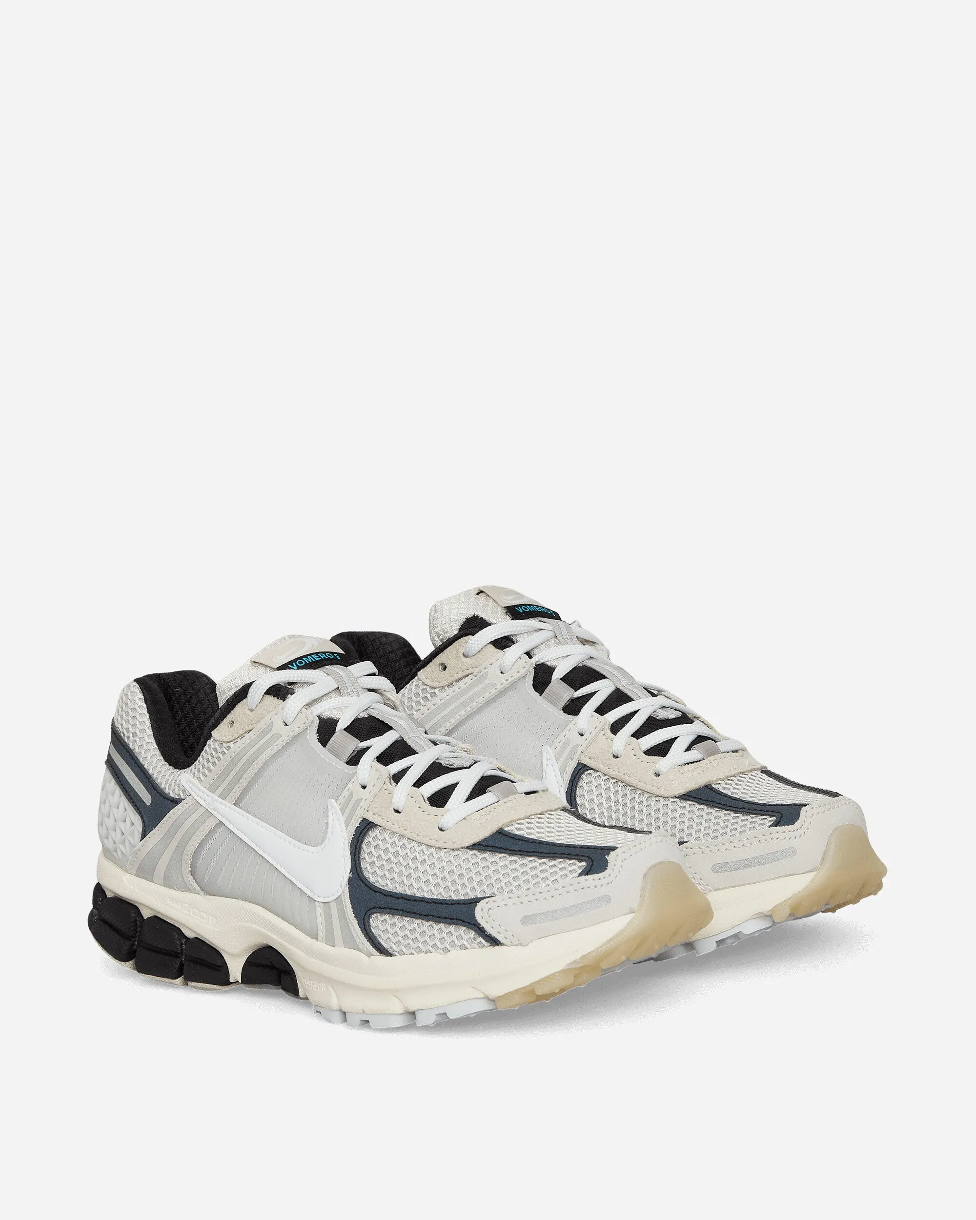 Zoom Vomero 5 Sneakers Light Bone / Black
