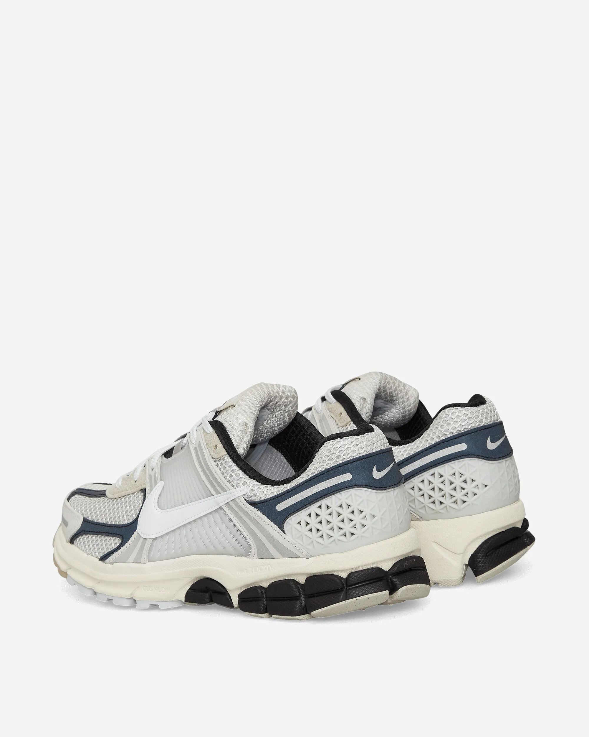 Zoom Vomero 5 Sneakers Light Bone / Black