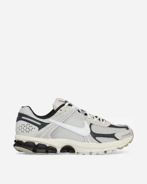 Zoom Vomero 5 Sneakers Light Bone / Black